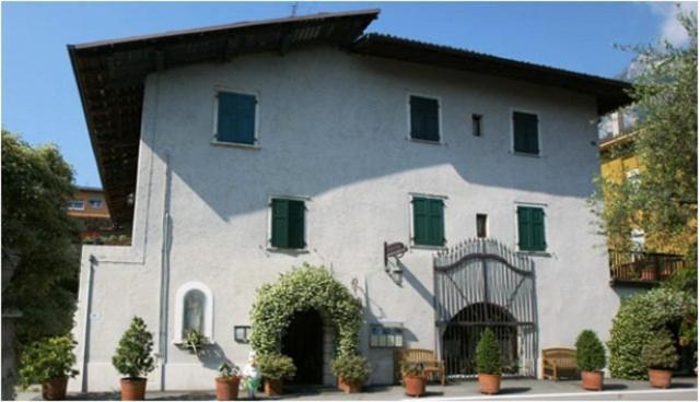 Locanda Restel De Fer Riva del Garda Luaran gambar