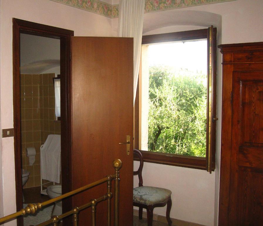 Locanda Restel De Fer Riva del Garda Bilik gambar