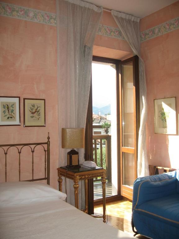 Locanda Restel De Fer Riva del Garda Bilik gambar