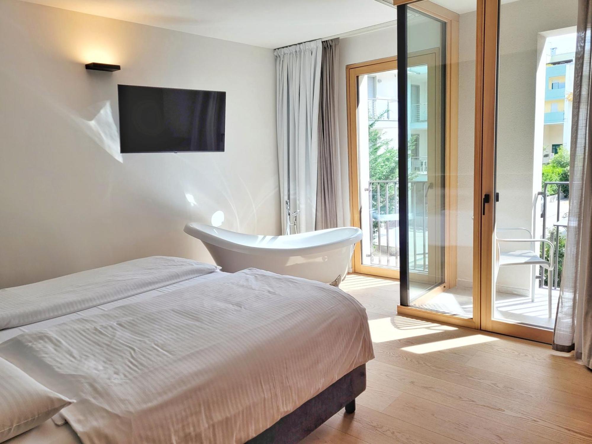 Locanda Restel De Fer Riva del Garda Luaran gambar