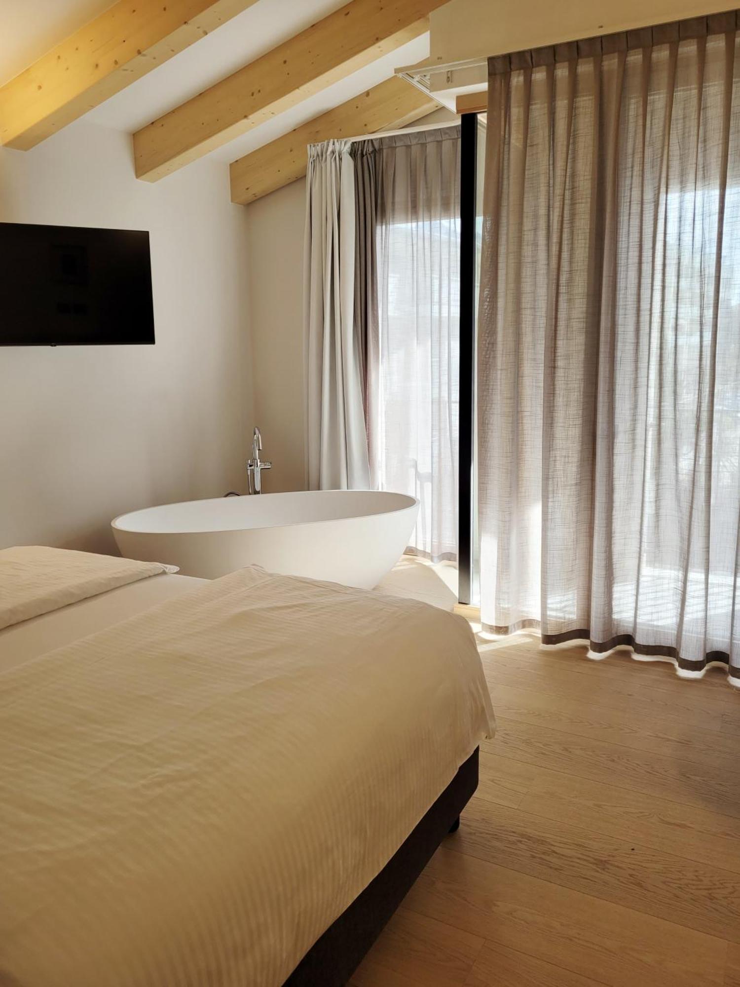 Locanda Restel De Fer Riva del Garda Luaran gambar