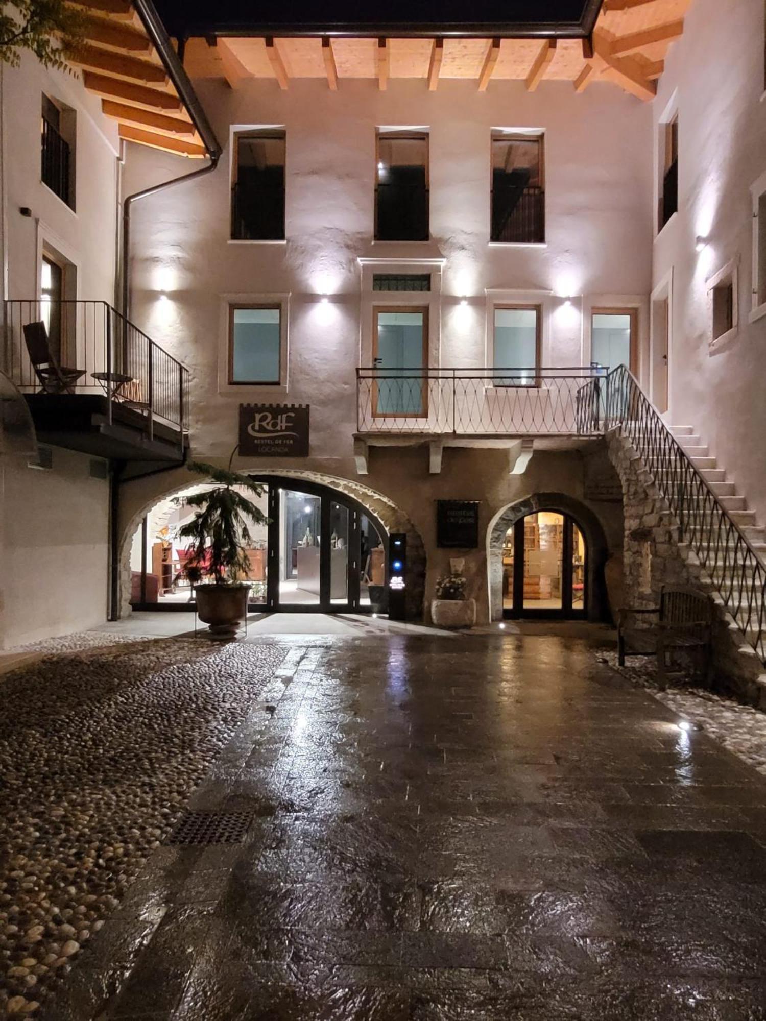 Locanda Restel De Fer Riva del Garda Luaran gambar