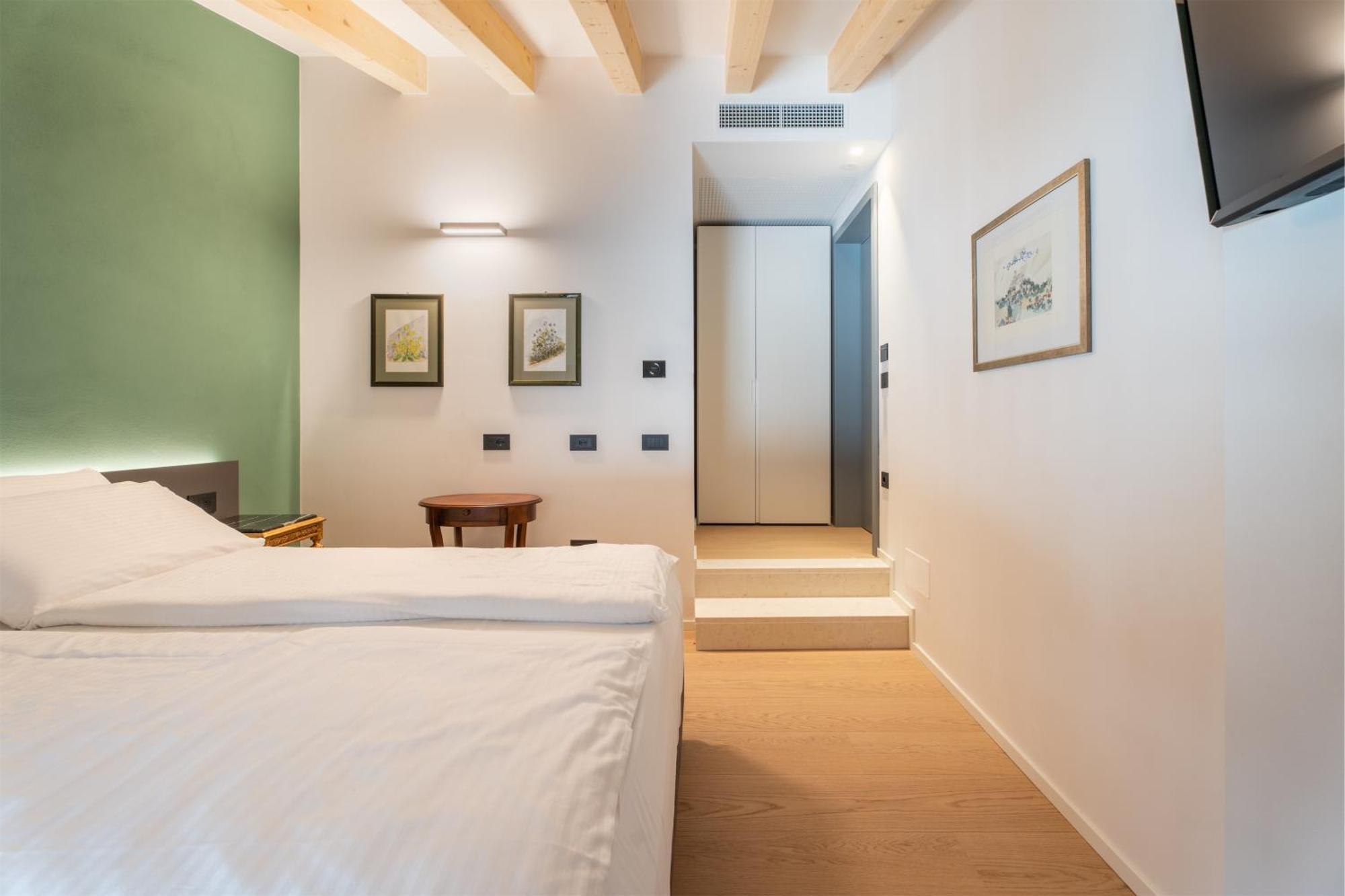 Locanda Restel De Fer Riva del Garda Luaran gambar
