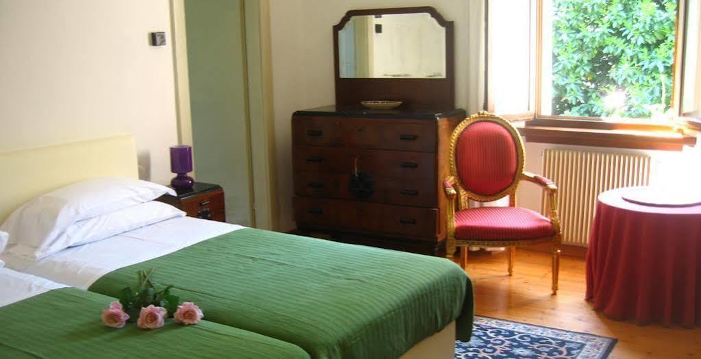 Locanda Restel De Fer Riva del Garda Luaran gambar